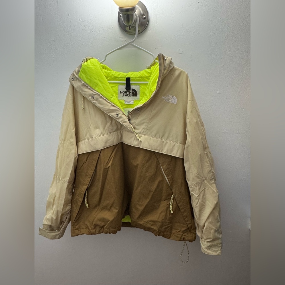 The North Face Beige and Brown 78 Windjammer women Jacket